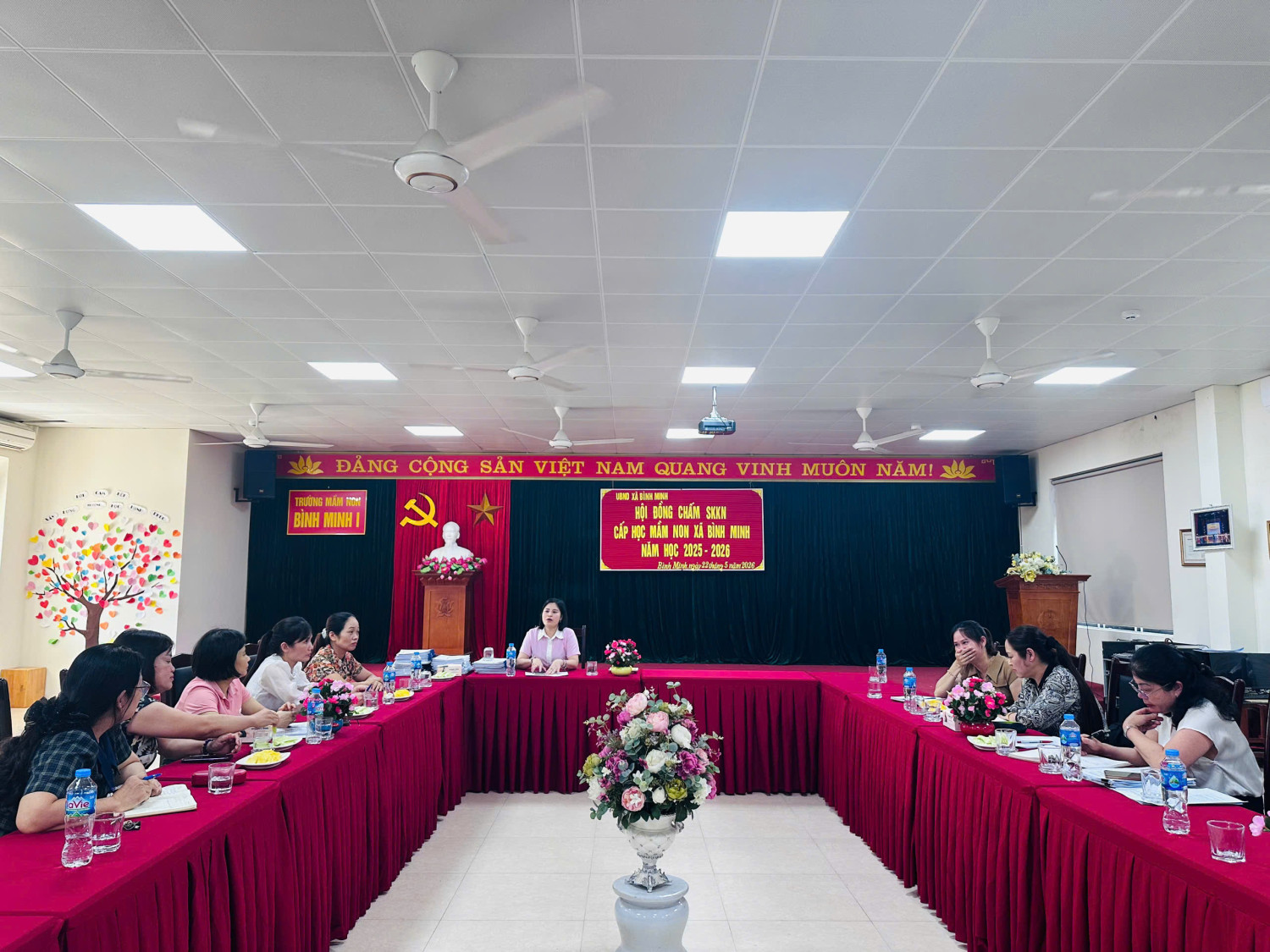 VINH DỰ LÀ ĐỊA ĐIỂM KHAI MẠC CHẤM SÁNG KIẾN KINH NGHIỆM CẤP XÃ NĂM HỌC [2025 - 2026]