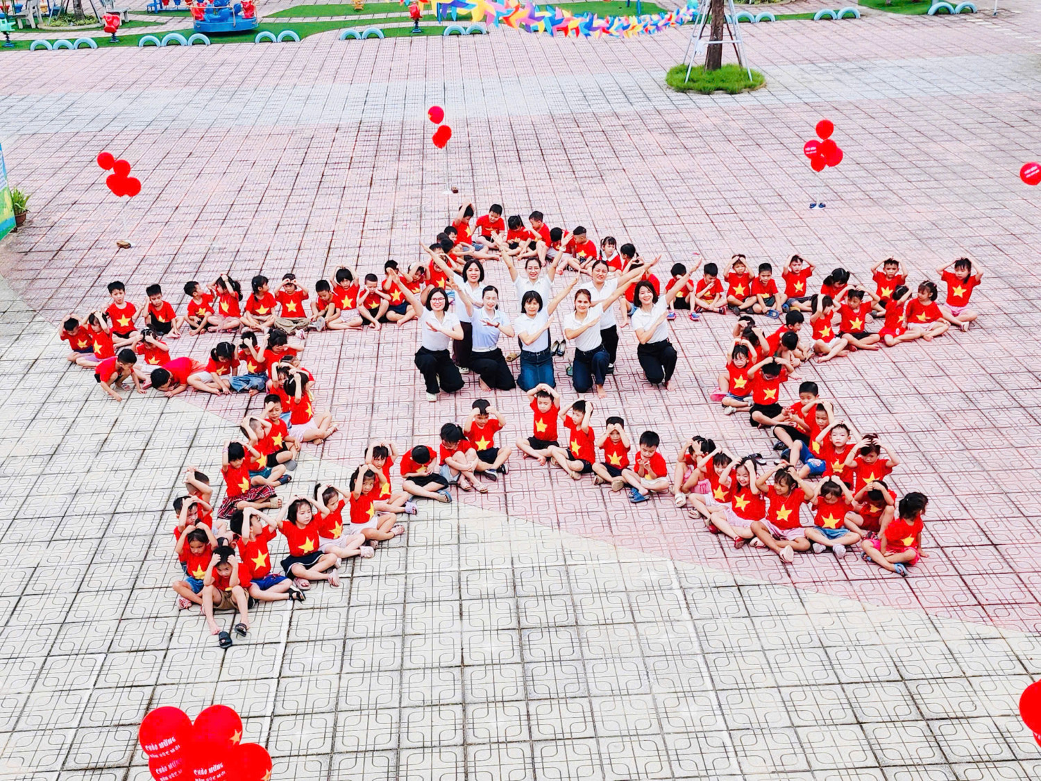 MỪNG QUỐC KHÁNH 2/9: RỰC RỠ MÀN ĐỒNG DIỄN "MỘT VÒNG VIỆT NAM" CỦA CÁC BÉ KHỐI 4 & 5 TUỔI